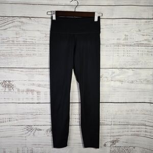 Nike Black 7/8 Leggings Size XS High-waisted Athletic Workout Pants
